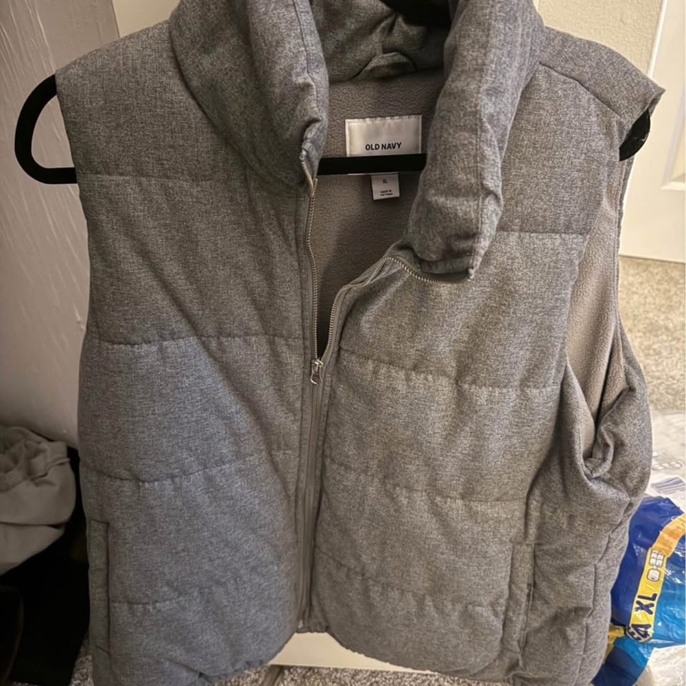 Old Navy Charcoal Puffer Vest